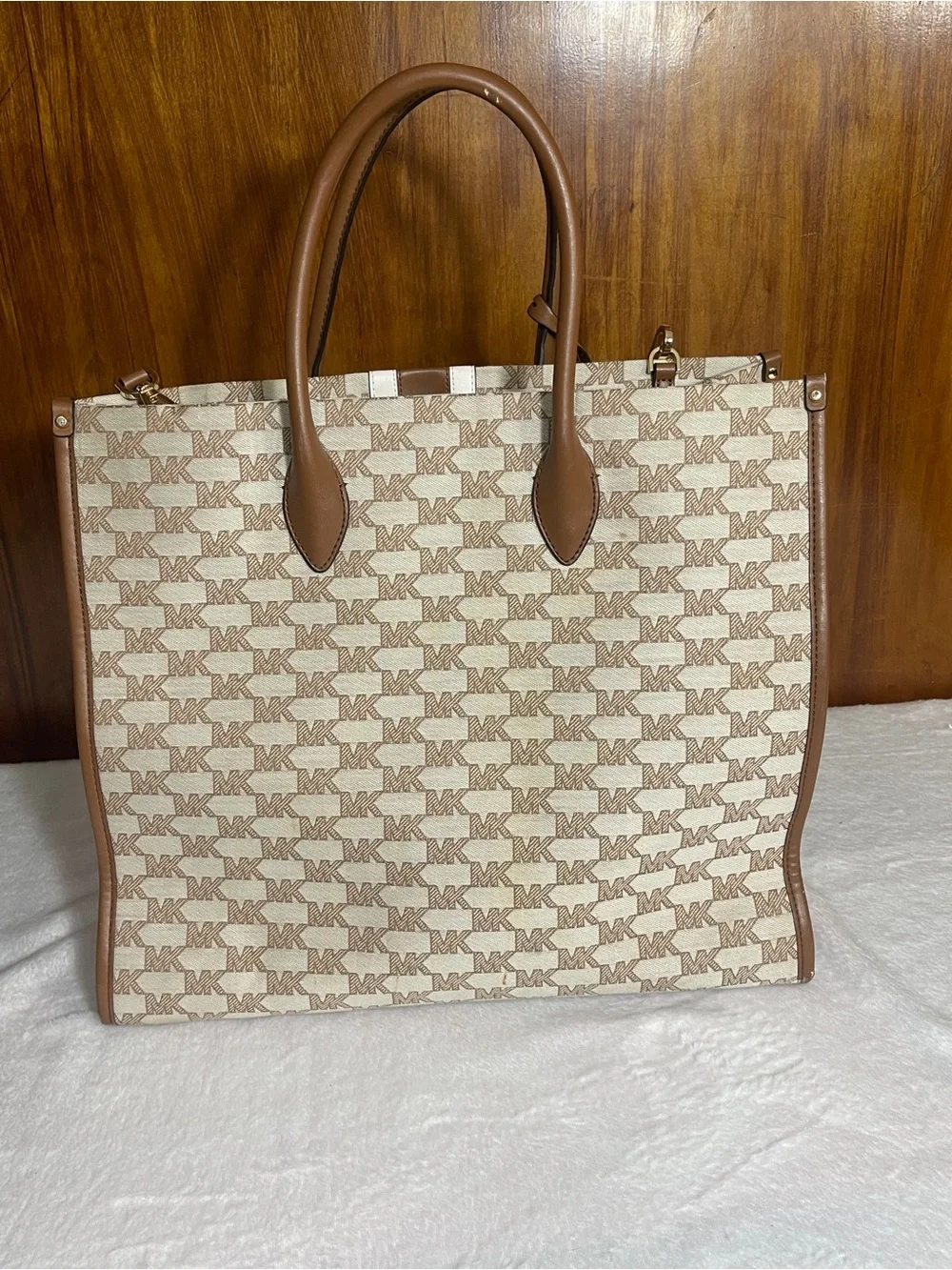 Michael Kors Beige Logo Tote with Brown and Cream Stripe - Picture 2 of 7